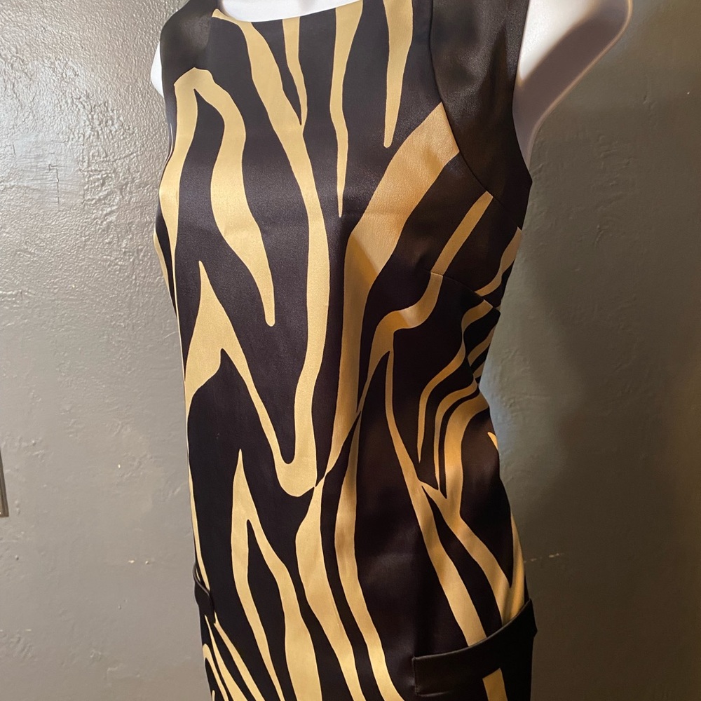 ALYX LIMITED SAFARI SILK ROUNDNECK  SLEEVELESS SHIFT DRESS - Picture 14 of 16
